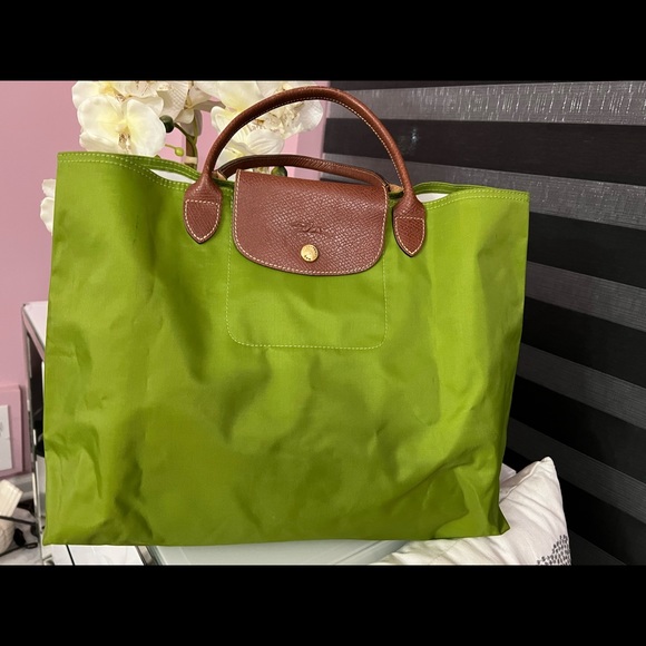 Longchamp Handbags - Longchamp bag